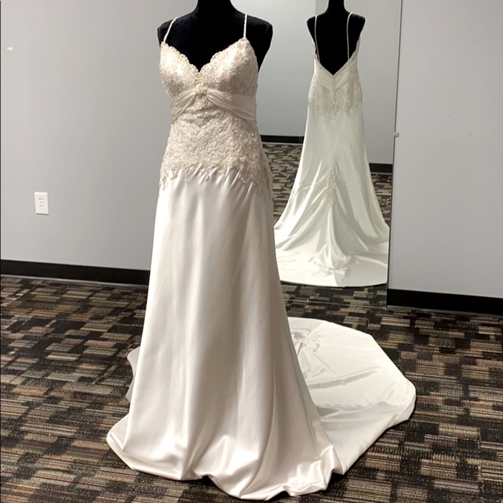 Maggie Sottero Wedding,beaded,open back, size 12